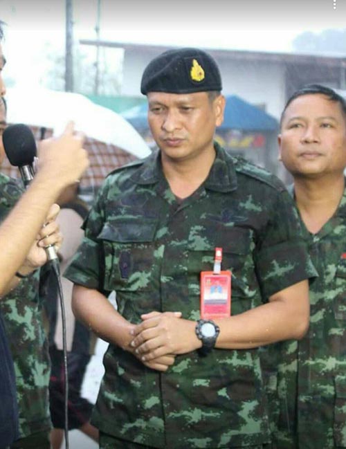 ทหารรถคว่ำ ทหารรถคว่ำ