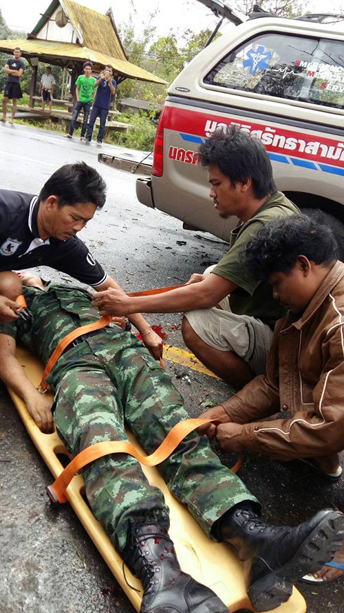 ทหารรถคว่ำ ทหารรถคว่ำ