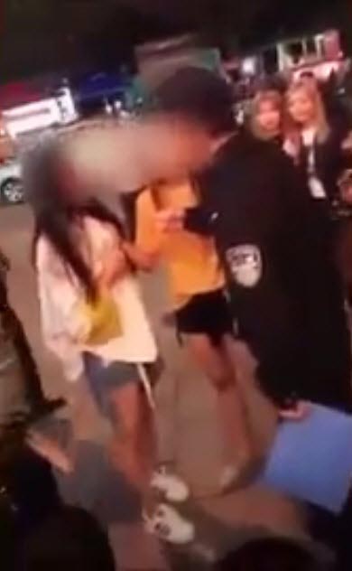 บุกด่าเมียน้อย บุกด่าเมียน้อย