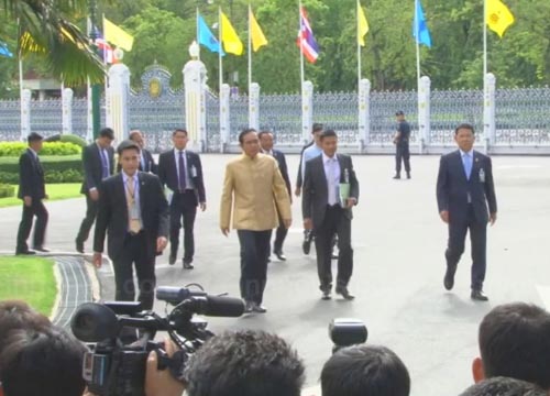 ประยุทธ์ จันทร์โอชา ประยุทธ์ จันทร์โอชา
