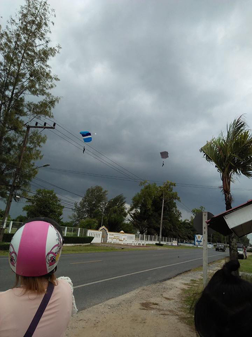 คลิปทหารกระโดดร่มพลาด คลิปทหารกระโดดร่มพลาด