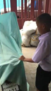 พ่อซื้อมอเตอร์ไซค์ให้ลูก พ่อซื้อมอเตอร์ไซค์ให้ลูก