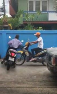 พ่อซื้อมอเตอร์ไซค์ให้ลูก พ่อซื้อมอเตอร์ไซค์ให้ลูก