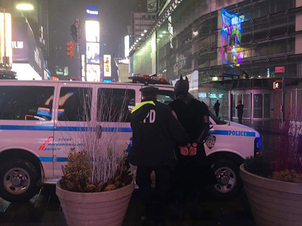 โจรใส่ชุดแบทแมน โจรใส่ชุดแบทแมน