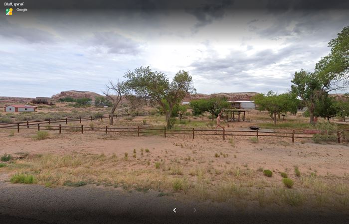 รูปปั้น ประหลาด รูปปั้น ประหลาด