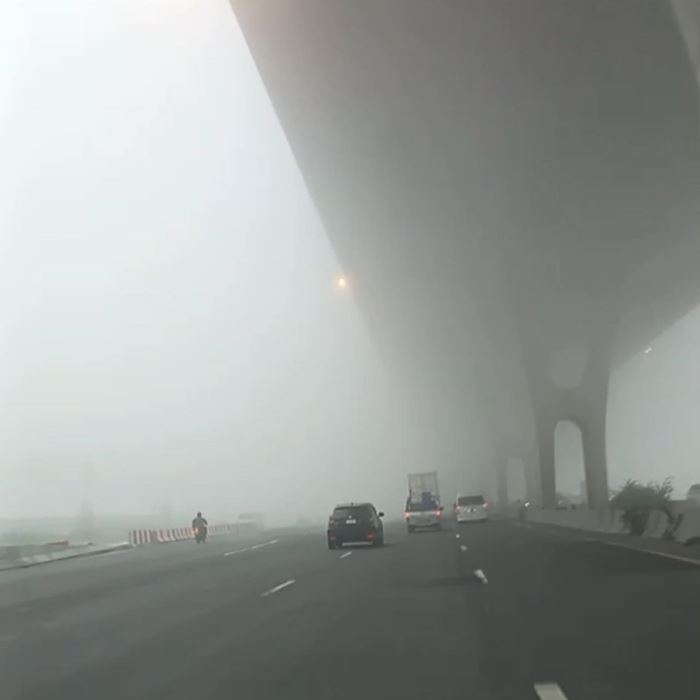 ฝุ่น ฝุ่น