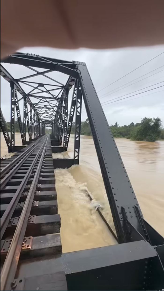 น้ำท่วมภาคใต้ น้ำท่วมภาคใต้