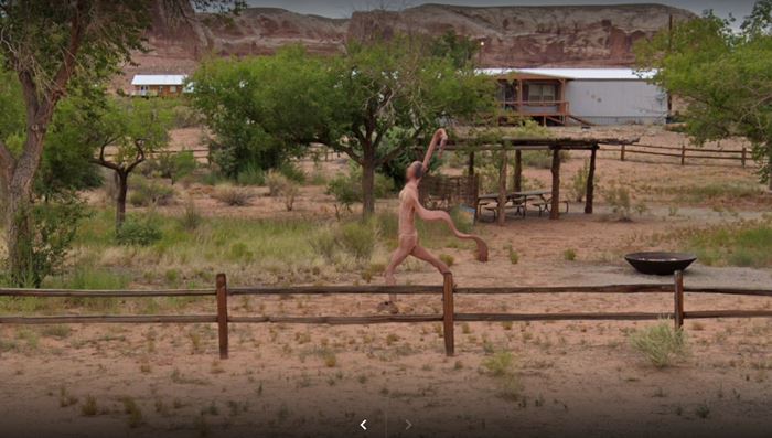 รูปปั้น ประหลาด รูปปั้น ประหลาด