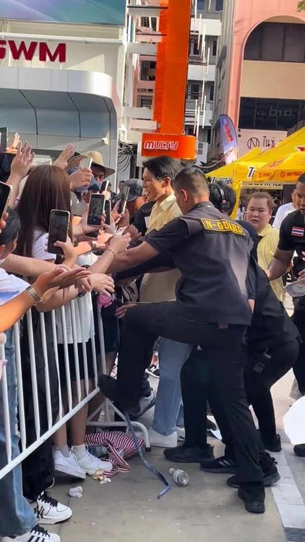 คัลแลน พี่จอง คัลแลน พี่จอง