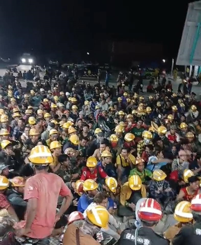 เครนถล่ม เครนถล่ม