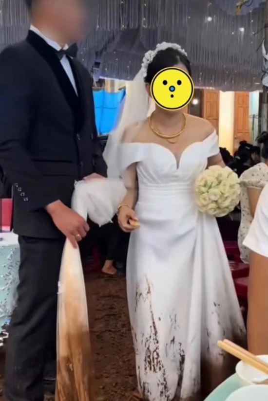 ชุดเจ้าสาว ชุดเจ้าสาว