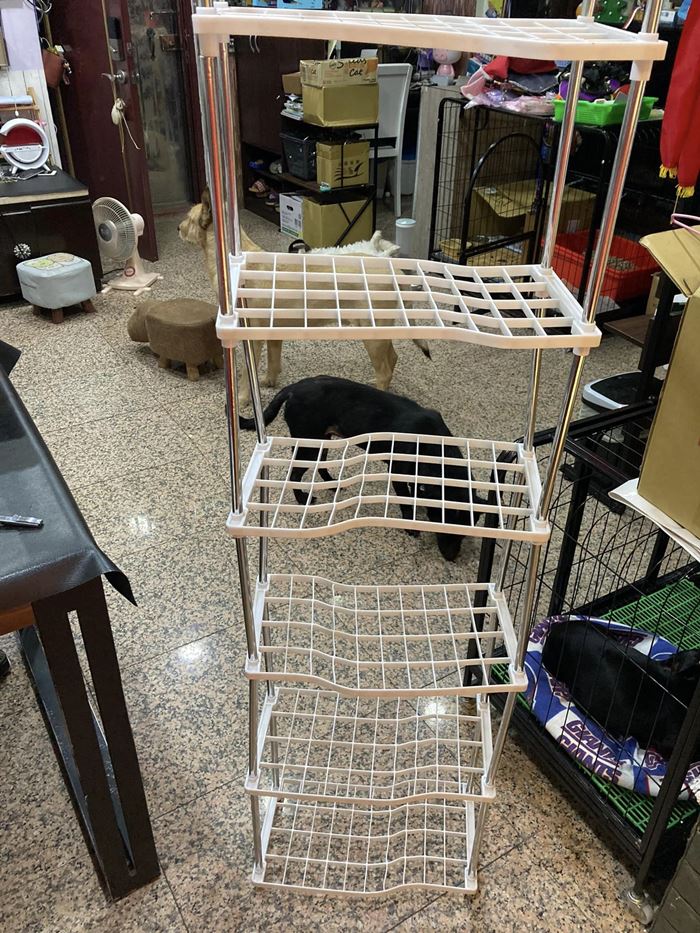 ชั้นวางของ ชั้นวางของ