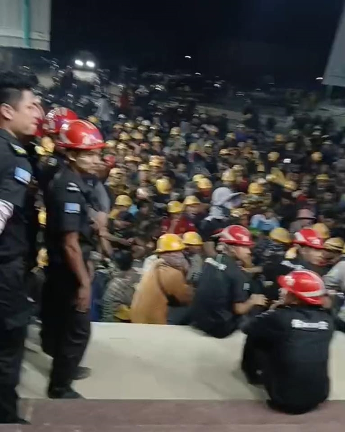 เครนถล่ม เครนถล่ม