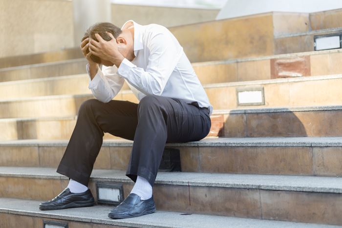 หนุ่มจบปริญญา ทำงานเป็น รปภ. หนุ่มจบปริญญา ทำงานเป็น รปภ.