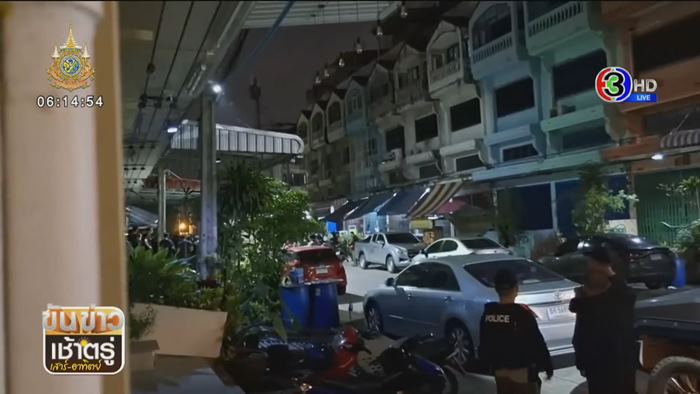 ชายคลั่งยิงตำรวจ ชายคลั่งยิงตำรวจ