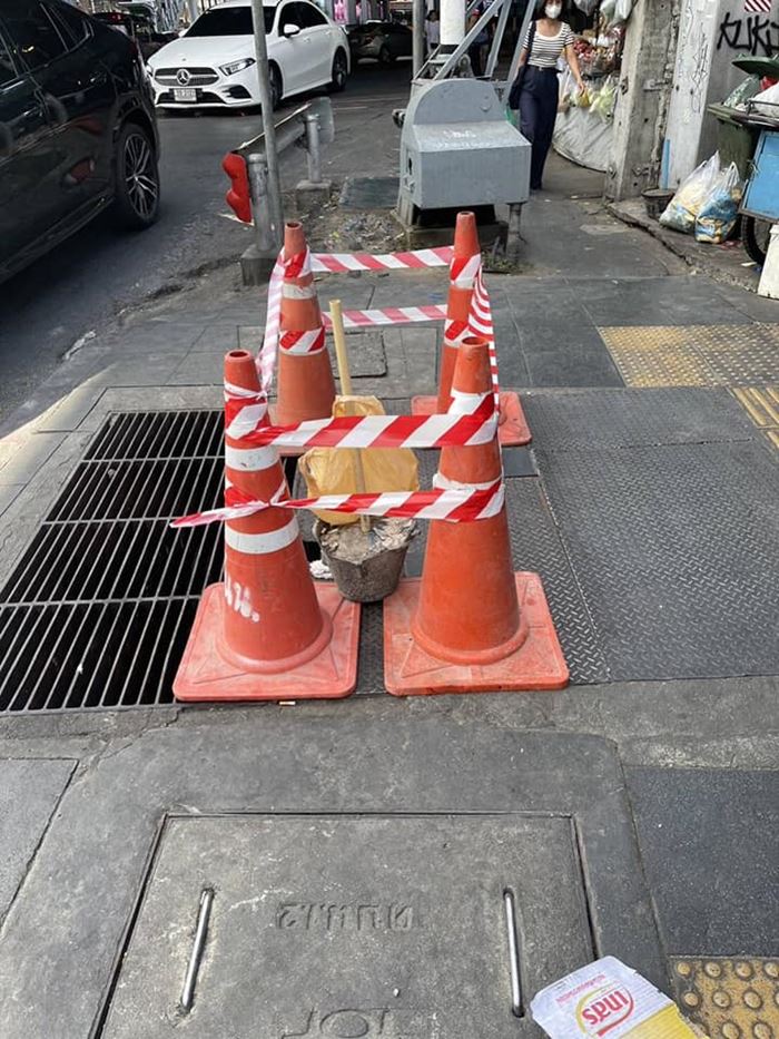 ฝาท่อระบายน้ำ ฝาท่อระบายน้ำ