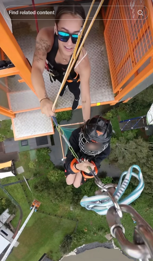 เครื่องเล่นหวาดเสียว เครื่องเล่นหวาดเสียว