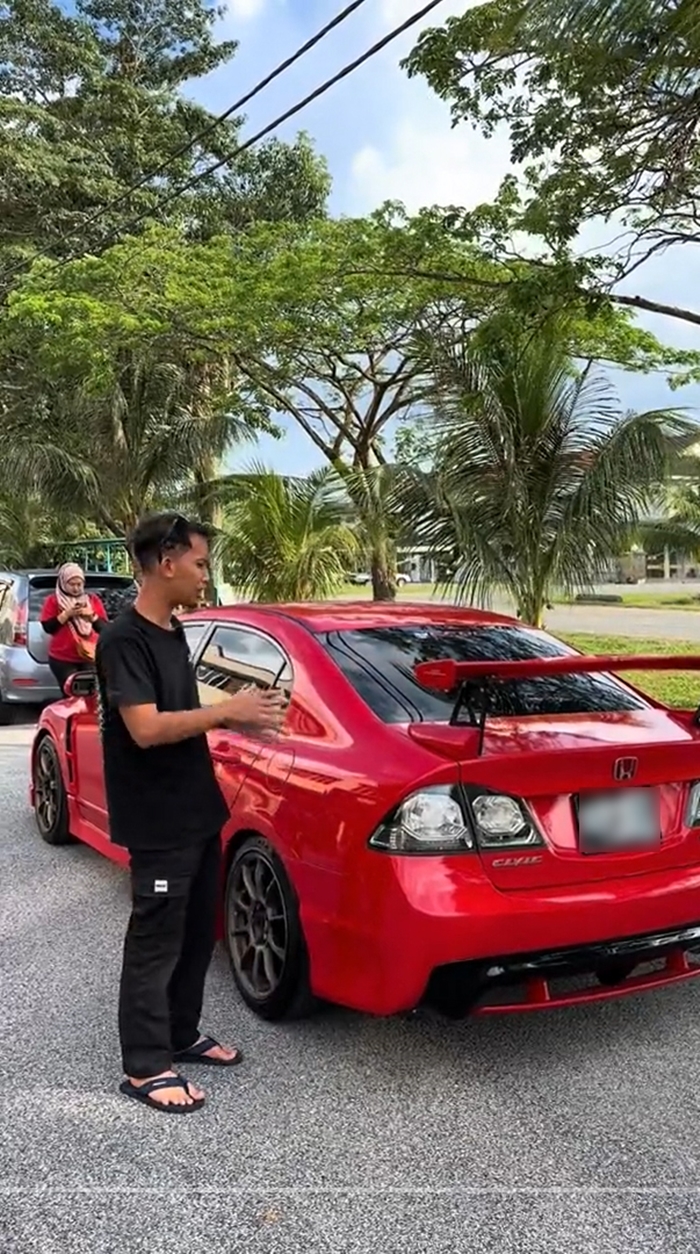 เพื่อนยืมรถ เพื่อนยืมรถ