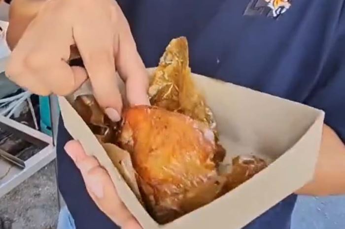 กระดาษห่อไก่ทอด กระดาษห่อไก่ทอด