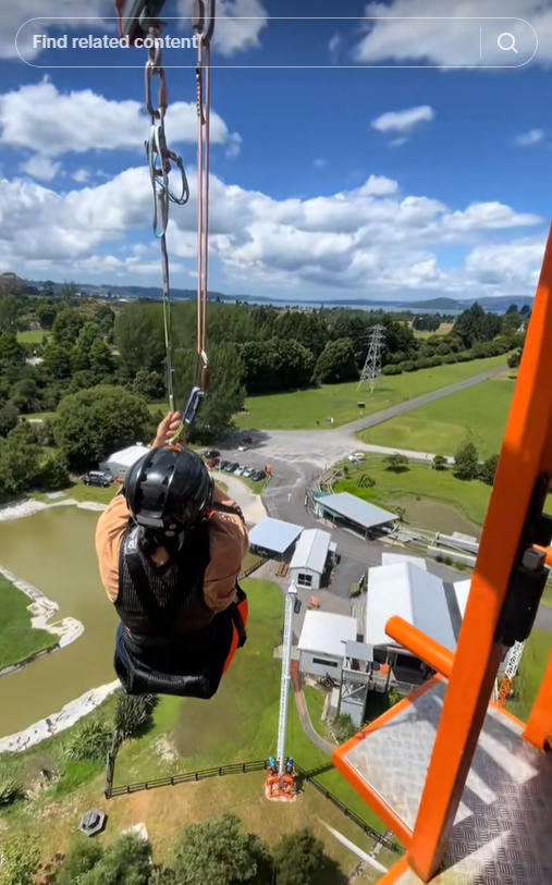 เครื่องเล่นหวาดเสียว เครื่องเล่นหวาดเสียว