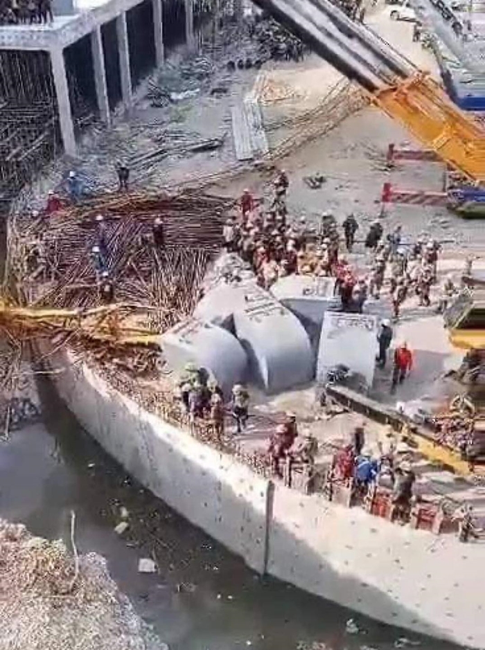 เครนถล่ม เครนถล่ม