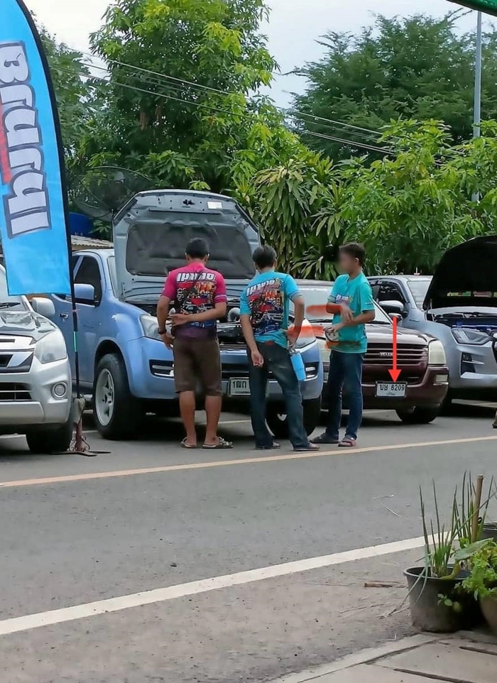 กระบะซิ่งชน กระบะซิ่งชน