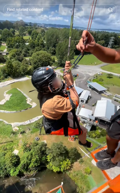 เครื่องเล่นหวาดเสียว เครื่องเล่นหวาดเสียว