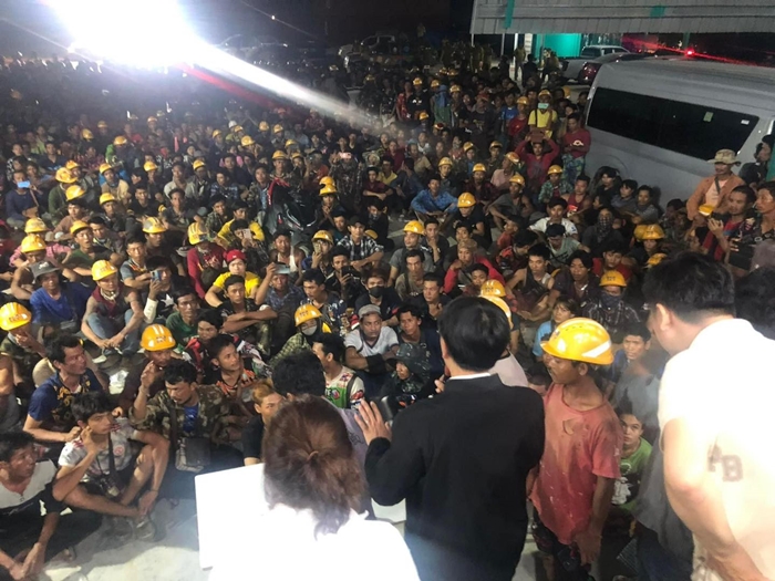 เครนถล่ม เครนถล่ม