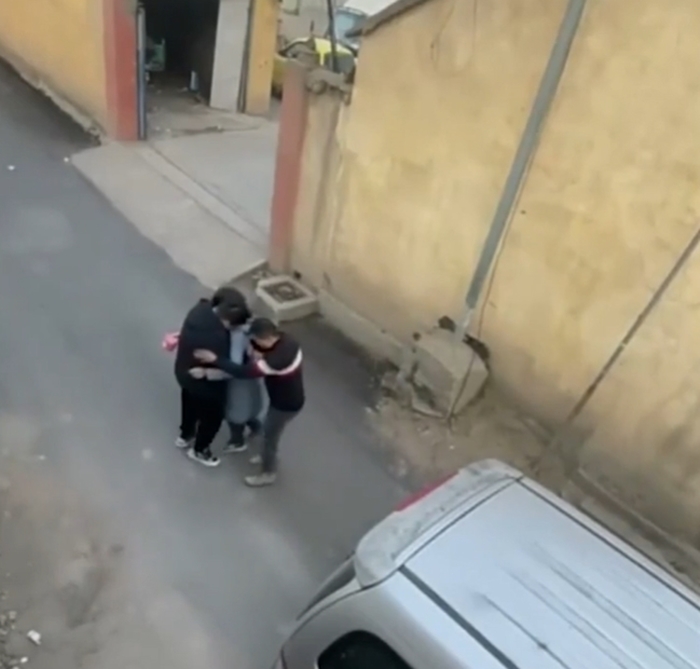 คนกอดกัน คนกอดกัน