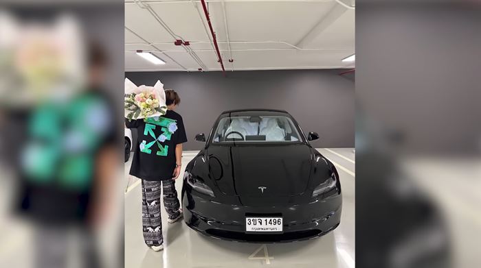 ป้ายแดง ป้ายแดง