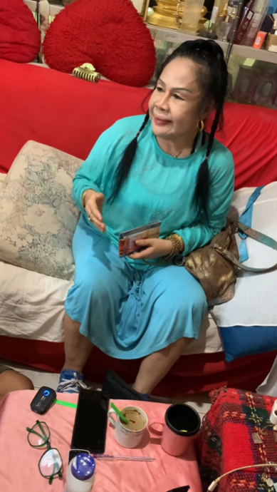 ถูกรางวัลที่ 1 ถูกรางวัลที่ 1