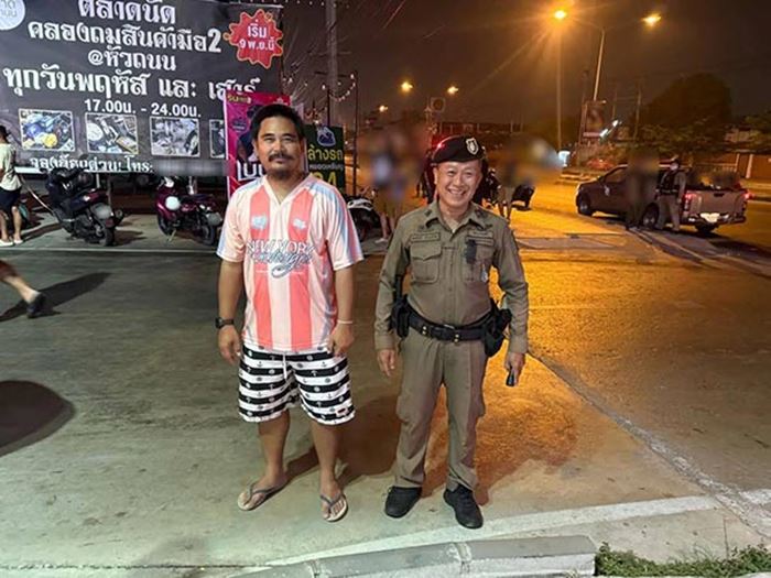 ตำรวจปลอมตัวเข้าแก๊งซิ่ง รวบวัยรุ่นขี่จักรยานยนต์ ตำรวจปลอมตัวเข้าแก๊งซิ่ง รวบวัยรุ่นขี่จักรยานยนต์