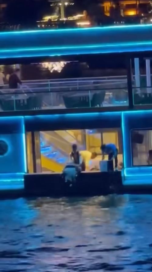 เรือสำราญทิ้งขยะลงเจ้าพระยา ย้ำทิ้งทุกวัน เรือสำราญทิ้งขยะลงเจ้าพระยา ย้ำทิ้งทุกวัน