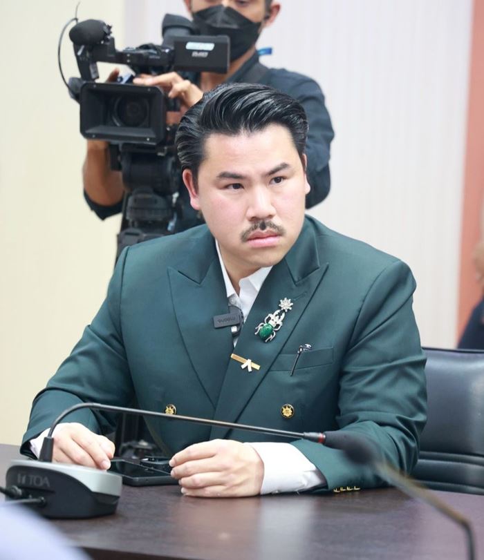 กัน จอมพลัง เล่าชัด เอาเงินจากไหนมาช่วยเหลือผู้คน กัน จอมพลัง เล่าชัด เอาเงินจากไหนมาช่วยเหลือผู้คน