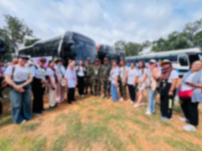 กัมพูชาขน 900 คน เยือนปราสาทตาเมือนธม เคลม 44 พยัญชนะไทย กัมพูชาขน 900 คน เยือนปราสาทตาเมือนธม เคลม 44 พยัญชนะไทย