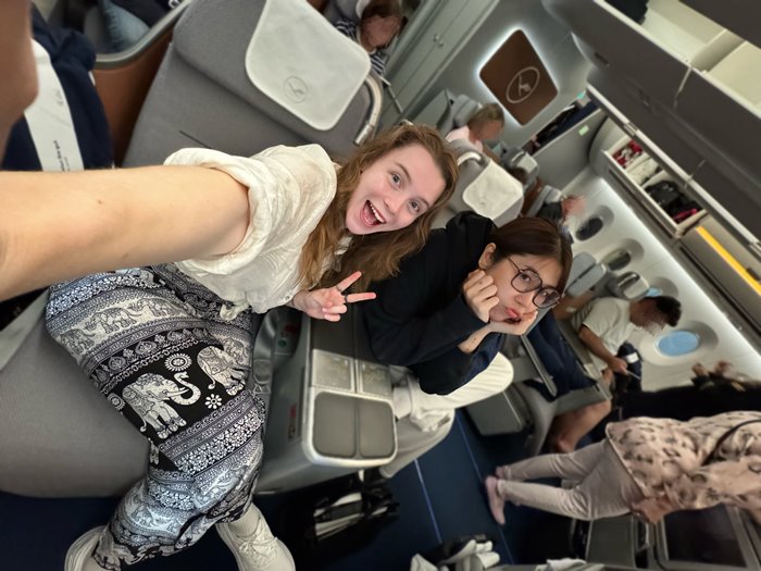 อินฟลูฯ สาวไปกินไข่เจียวปูร้านดัง อึ้งถูกฟาดไป 4,000 อินฟลูฯ สาวไปกินไข่เจียวปูร้านดัง อึ้งถูกฟาดไป 4,000