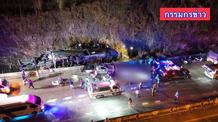 เปิดสภาพถนนจุดเกิดเหตุรถบัสตกเขา เปิดสภาพถนนจุดเกิดเหตุรถบัสตกเขา