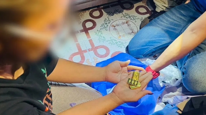 รวบผู้ช่วยหมอฟัน ลักทอง 16 บาท กำไลอีเอ็มยังคาข้อเท้า รวบผู้ช่วยหมอฟัน ลักทอง 16 บาท กำไลอีเอ็มยังคาข้อเท้า