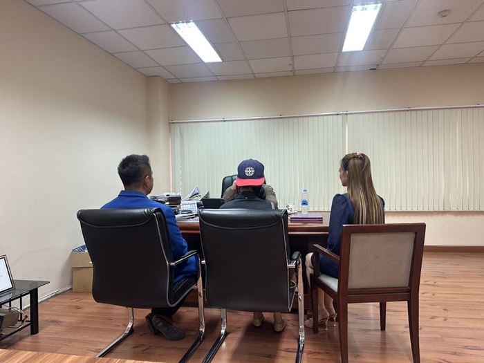 ทนายฟาดลูกตำรวจ ซ้อมนางเอกเอ็มวี จนแทบไม่รอด ทนายฟาดลูกตำรวจ ซ้อมนางเอกเอ็มวี จนแทบไม่รอด