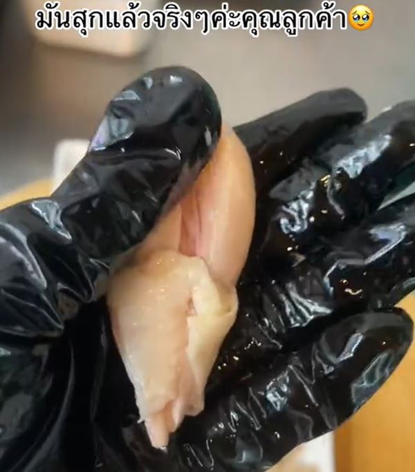 วิธีเช็กไก่สุกไม่สุก ดูยังไง เนื้อชมพูแบบนี้สุกหรือไม่ วิธีเช็กไก่สุกไม่สุก ดูยังไง เนื้อชมพูแบบนี้สุกหรือไม่