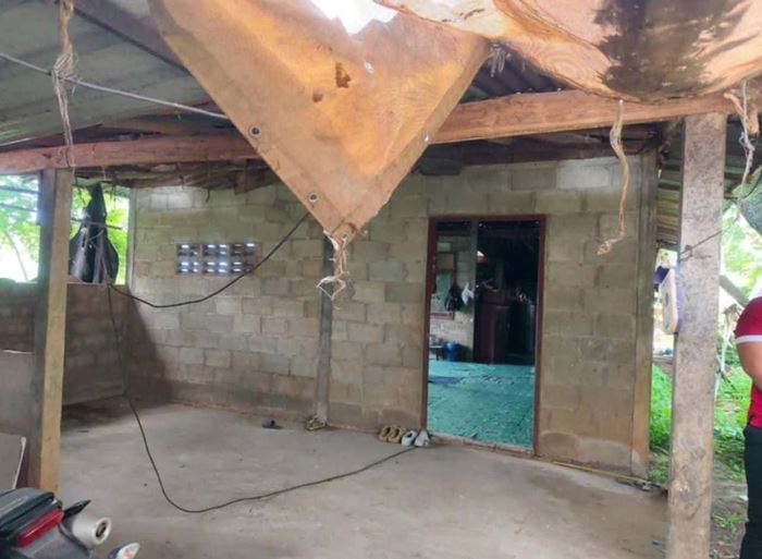 ครูช็อกเพิ่งรู้ตอนเยี่ยมบ้าน นร. ม.1 สู้ชีวิตลำพัง ครูช็อกเพิ่งรู้ตอนเยี่ยมบ้าน นร. ม.1 สู้ชีวิตลำพัง