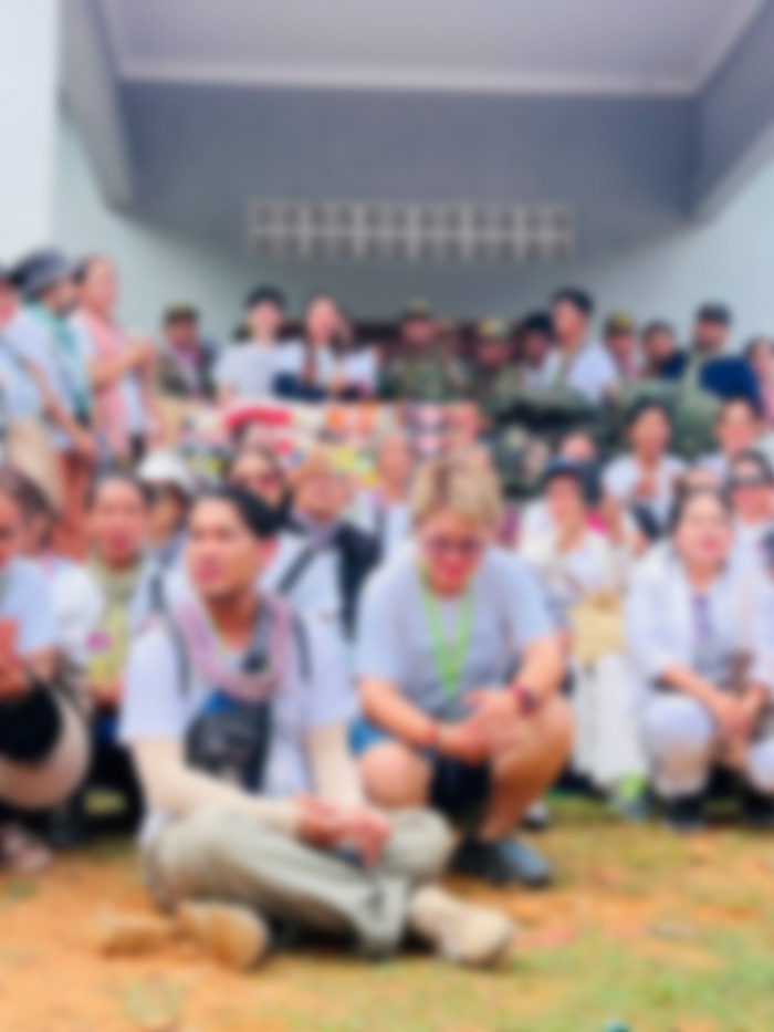 กัมพูชาขน 900 คน เยือนปราสาทตาเมือนธม เคลม 44 พยัญชนะไทย กัมพูชาขน 900 คน เยือนปราสาทตาเมือนธม เคลม 44 พยัญชนะไทย