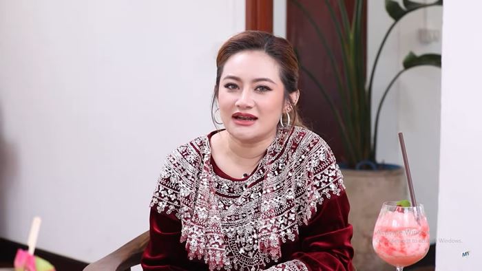 หมอปลาย เผยบันเทิงไทยร้อนฉ่า หมอปลาย เผยบันเทิงไทยร้อนฉ่า