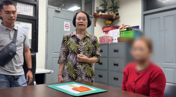 รวบผู้ช่วยหมอฟัน ลักทอง 16 บาท กำไลอีเอ็มยังคาข้อเท้า รวบผู้ช่วยหมอฟัน ลักทอง 16 บาท กำไลอีเอ็มยังคาข้อเท้า