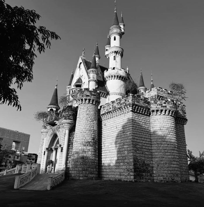 คาเฟ่ดัง ไม่รู้ชะตากรรม โอดลงทุน 4 ล้าน เปิดได้แค่ครึ่งปี เจอตลาดปิดกิจการ คาเฟ่ดัง ไม่รู้ชะตากรรม โอดลงทุน 4 ล้าน เปิดได้แค่ครึ่งปี เจอตลาดปิดกิจการ