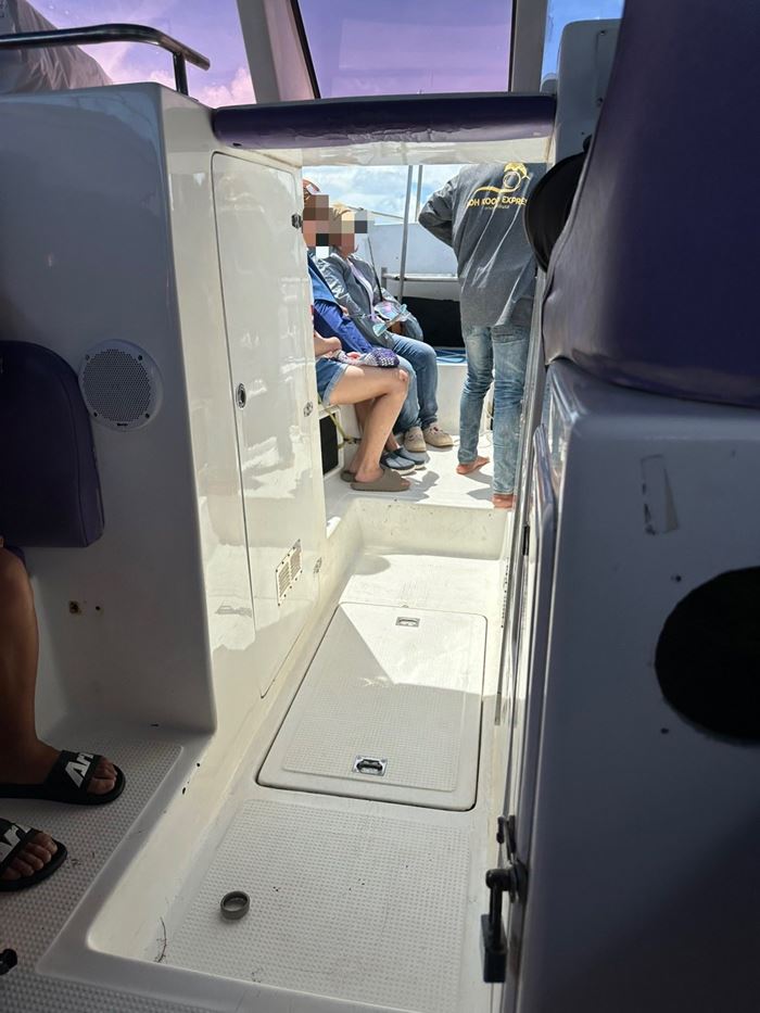 โรงแรมดังเกาะกูด จองเรือให้กลับสภาพอึ้ง ตากแดดนับ ชม. ไร้เสื้อชูชีพ โรงแรมดังเกาะกูด จองเรือให้กลับสภาพอึ้ง ตากแดดนับ ชม. ไร้เสื้อชูชีพ