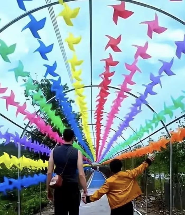 เพื่อนร่วมชั้นลูกชาย กลายเป็นรักแท้ เพื่อนร่วมชั้นลูกชาย กลายเป็นรักแท้