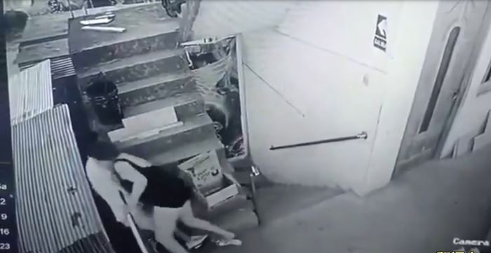 สาววิ่งกอดแฟนหนุ่ม พุ่งตัวแรงเบรกไม่อยู่ ไม่เห็น สาววิ่งกอดแฟนหนุ่ม พุ่งตัวแรงเบรกไม่อยู่ ไม่เห็น