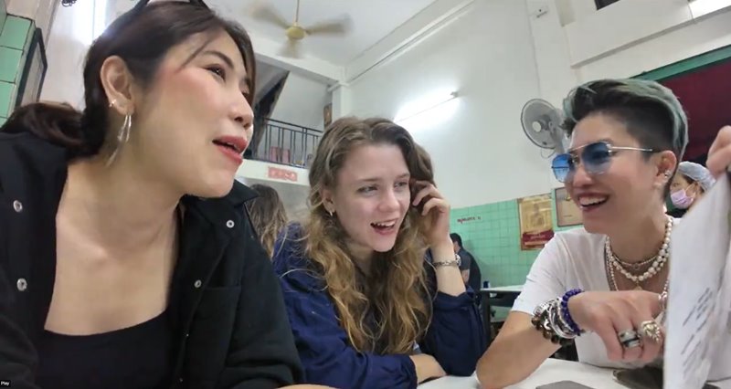 พีชชี่ เผยชอตรุ่นพี่เล่าเอง กินไข่เจียวปูตั้งแต่ 300 ตกใจขึ้นมา 1,500 พีชชี่ เผยชอตรุ่นพี่เล่าเอง กินไข่เจียวปูตั้งแต่ 300 ตกใจขึ้นมา 1,500