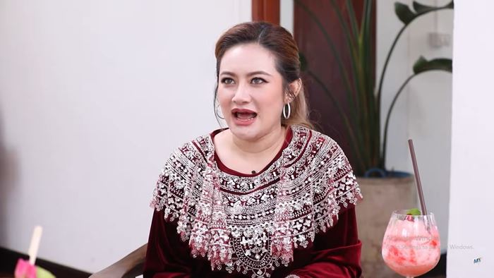 หมอปลาย เผยบันเทิงไทยร้อนฉ่า หมอปลาย เผยบันเทิงไทยร้อนฉ่า